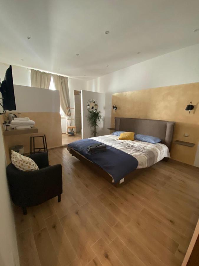 Casa Vacanza Sofa Hotel Sassari Luaran gambar