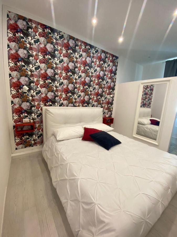 Casa Vacanza Sofa Hotel Sassari Luaran gambar